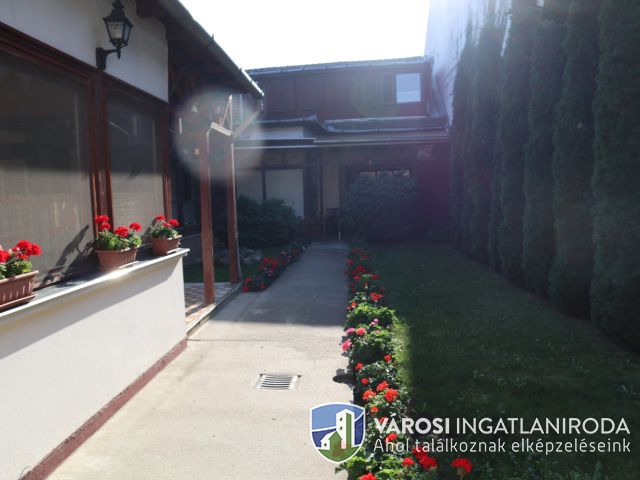 Eladó szálloda Hódmezővásárhelyen, és még bővíthető is!