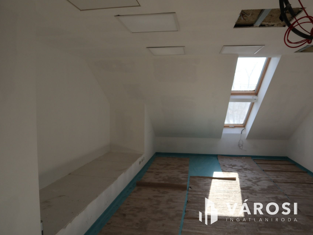 Kiadó irodaház, a Tisza parton!