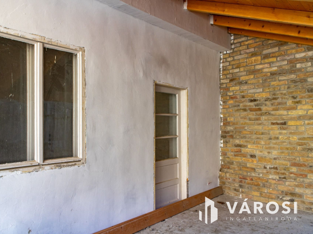 2 lakásos nagypolgári ház Dunaszekcsőn eladó