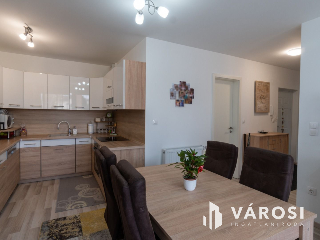 Siófokon eladó modern lakás a belváros szívében