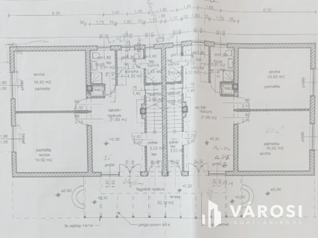 4 apartmanos családi ház eladó Sóstón