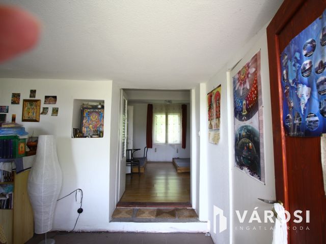 Madárcsicsergős tanya, nagy telekkel