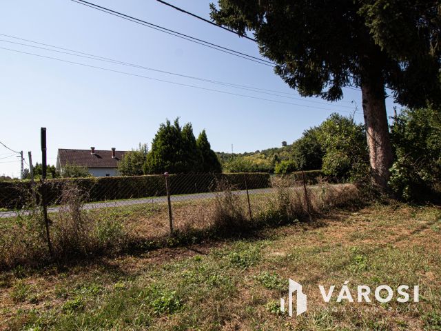 Saroktelek a szlovén határ mellett!