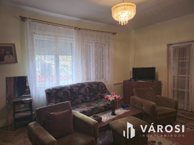 Sarkadon családi ház eladó