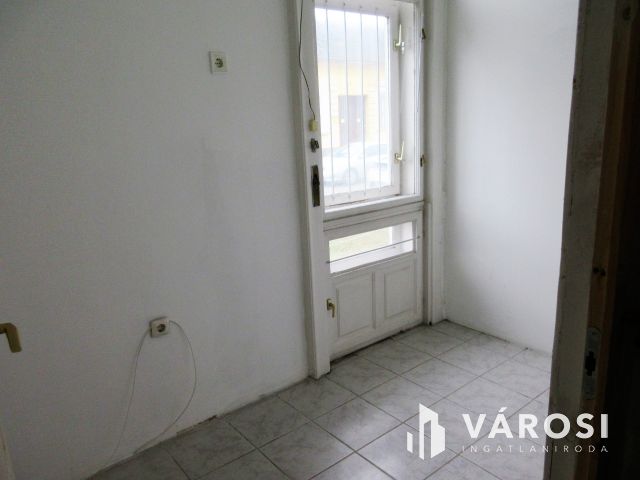 Bajai belvárosi polgári lakás