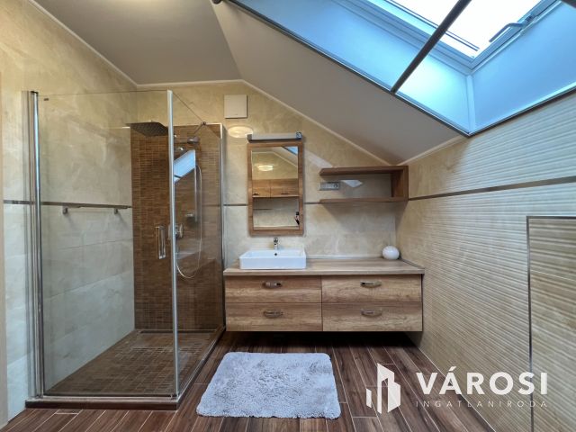 Álomszép luxusotthon, bútorozva eladó