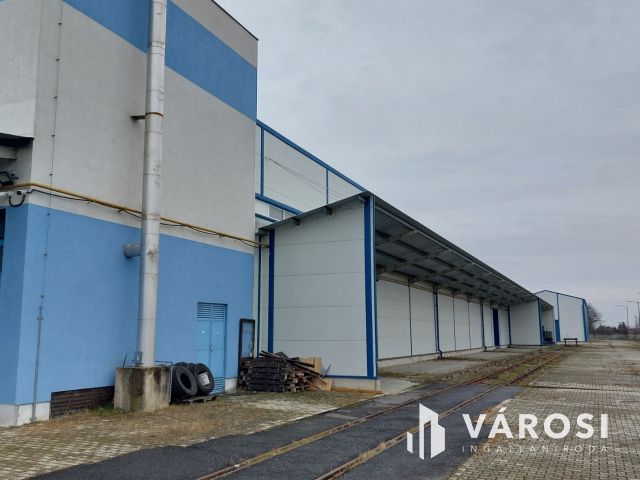 Logisztikai raktár ipari vasút bekötéssel is Szombathelyen