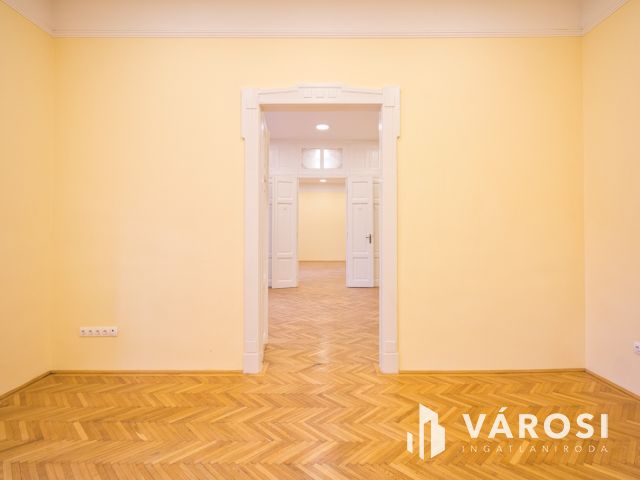 Belvárosi exluzív iroda kiadó