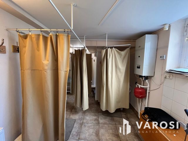 Figyelem!!! Belvárosi két lakás egyben, jó helyen eladó!