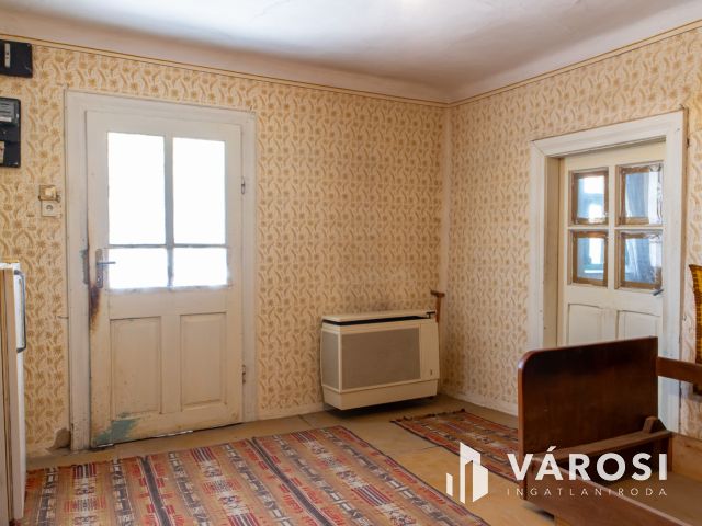 Dávodon tornácos sváb ház eladó