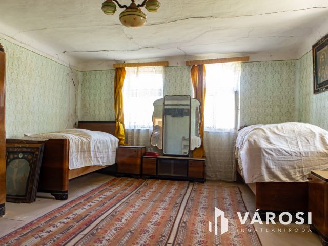 Dávodon tornácos sváb ház eladó