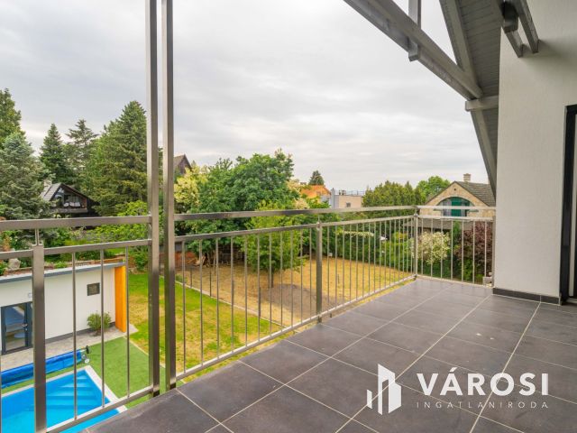 Panorámás luxus lakás Balatonföldváron