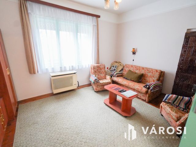 A Velencei-tó közvetlen közelében, Kápolnásnyéken!