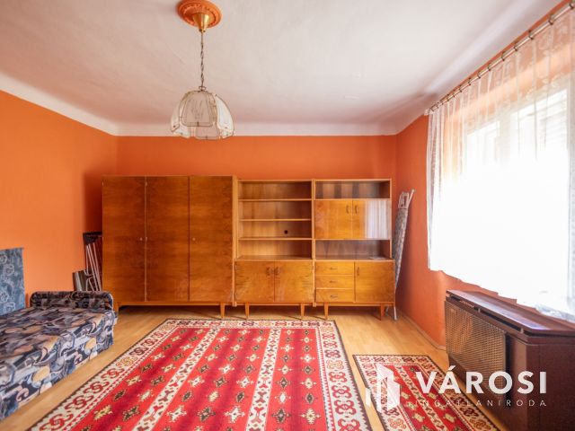 Olyan, mint egy folyóparti nyaraló, de mégis sokkal több..