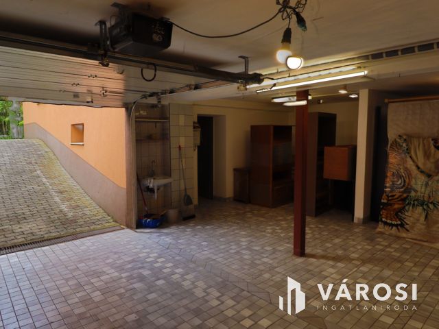 Igényes, pihenésre, összejövetelekre alkalmas családi ház!