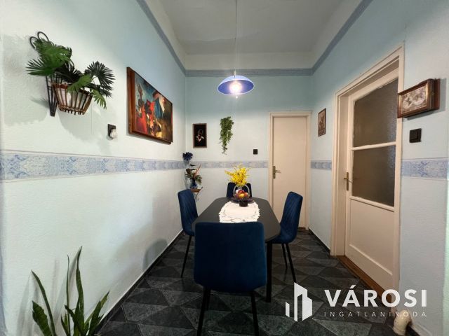 Kétgenerációs, külön bejáratú hangulatos otthon