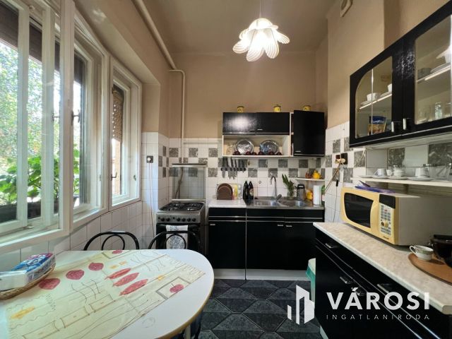 Kétgenerációs, külön bejáratú hangulatos otthon