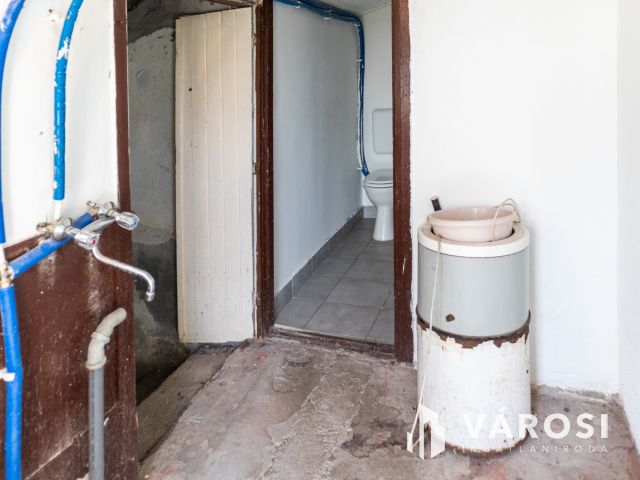 Galagonya utcai kis házikó