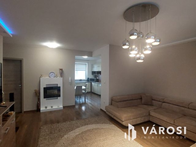 Szuper jó áron, szuper jó lakás eladó!