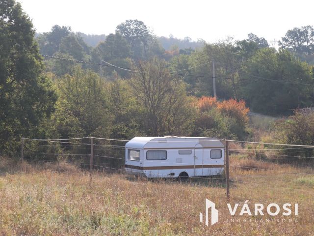 Panorámás belterületi telek Kerekiben