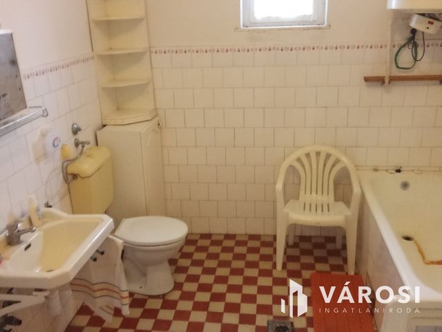 Tágas családi otthon Káldon