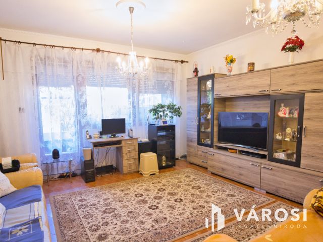 Vásárhelyen, csendes otthon a belvárosban