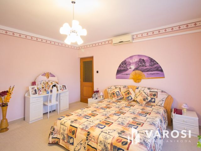 Vásárhelyen, csendes otthon a belvárosban