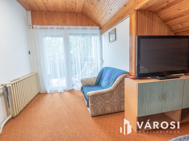 Kétgenerációs 6 szobás családi ház Szőregen