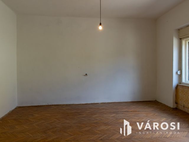 2 lakásos nagypolgári ház Dunaszekcsőn eladó