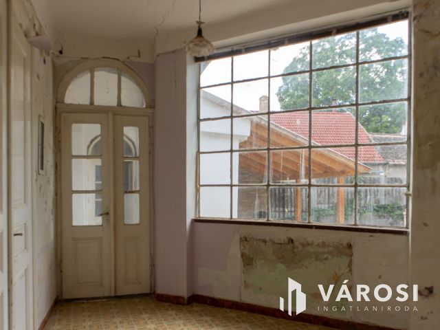 2 lakásos nagypolgári ház Dunaszekcsőn eladó