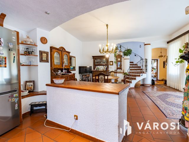 Szép nagy ház, rendezett nagy telek, Rákosszentmihályon