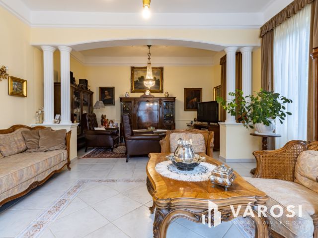 Szép nagy ház, rendezett nagy telek, Rákosszentmihályon