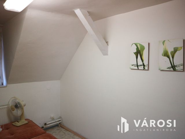 Zalaszentgrót,Ipari telephely,város központi,7csarnok eladó!