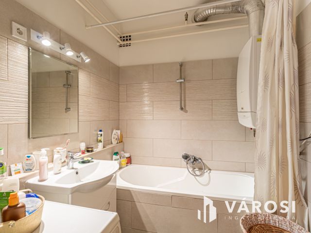 Ritka lehetőség, eladó lakás garázzsal együtt