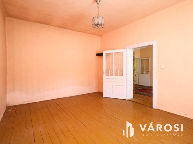 Családi ház eladó Bordány központjában