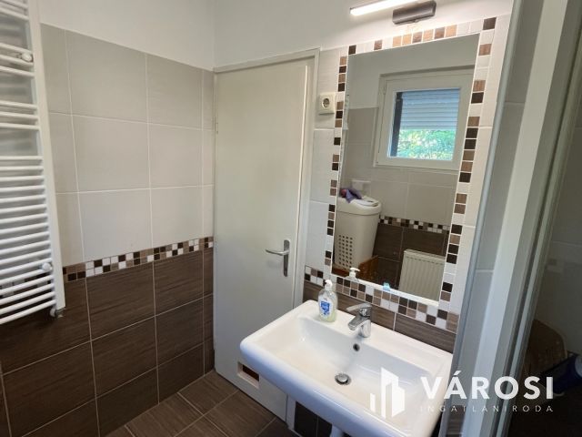 Debrecen, Egyetem melletti jó lakás jó helyen!