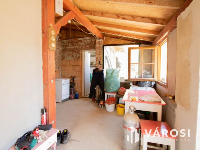 Erdő közepén, a természet szomszédságában élni jó.