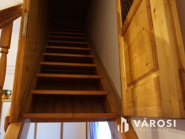 Patinás ház kiváló helyen Vásárhelyen