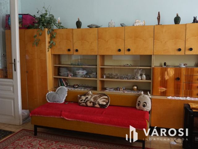 Patinás ház kiváló helyen Vásárhelyen