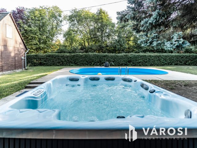 Szanazugi apartmanházak medencével,jakuzzival