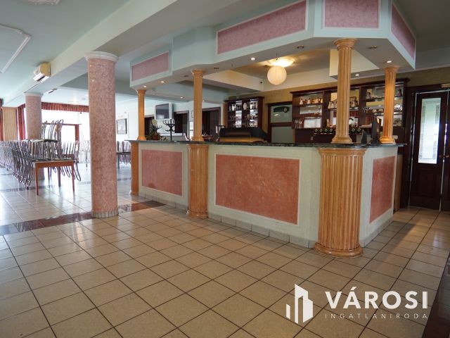 Tökéletes helyen, jó állapotú vendéglátó egység eladó!