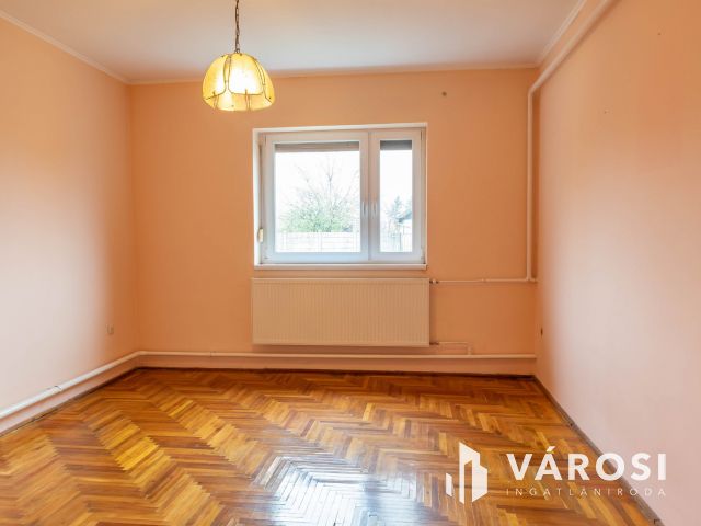 Jó állapotú 3 szobás családi ház Dobozon