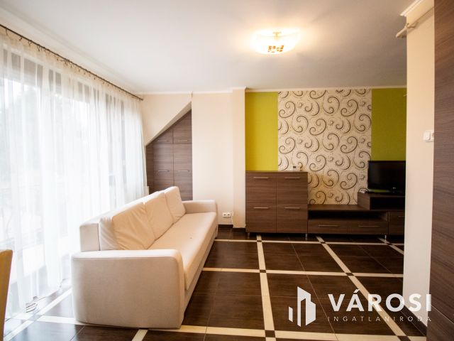 Modern sorházi lakás teljes bútorzattal