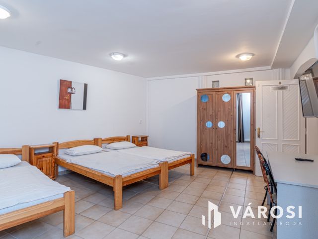 Egy szelet történelem a Bécsi körúton