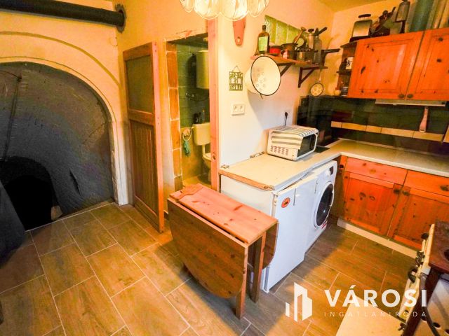 Lakható présház Tökön!