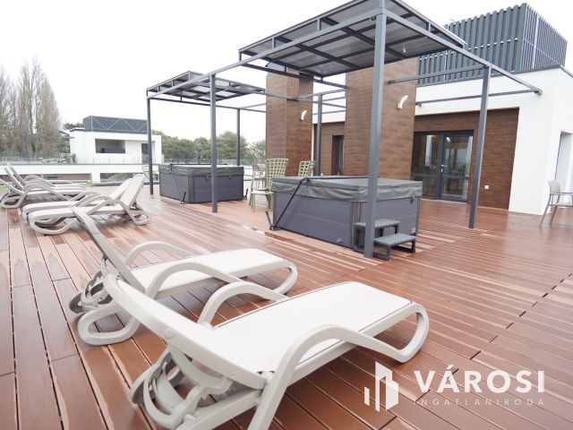 Fonyódon, 150m-re a víztől, új lakás, Wellness használattal!