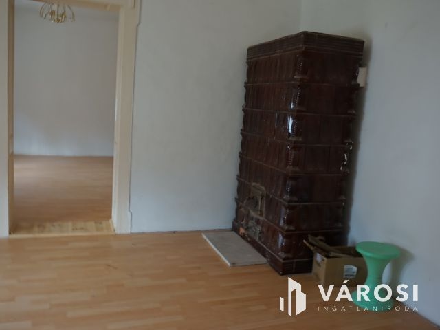 Tripla a Csúcson-csúcsi 3 lakrészes családi ház