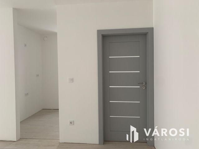 Azonnal költözhető prémium lakás Debrecen  belvárosában