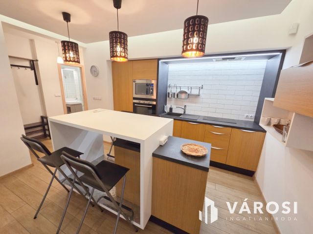 Igényes lakás a Belváros szívében