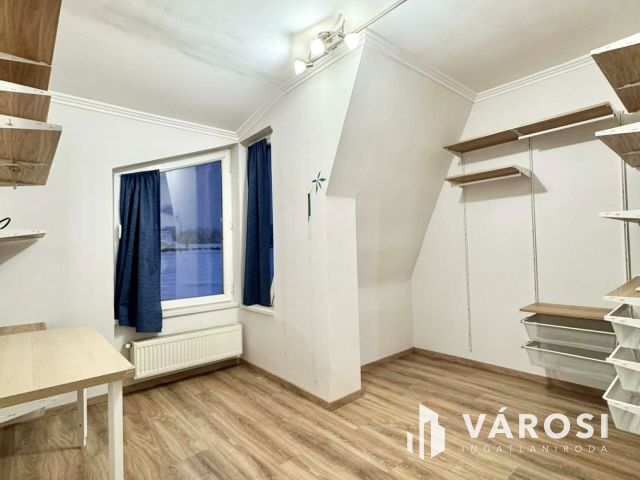 Belvárosi fiatalos szép lakás ELADÓ!